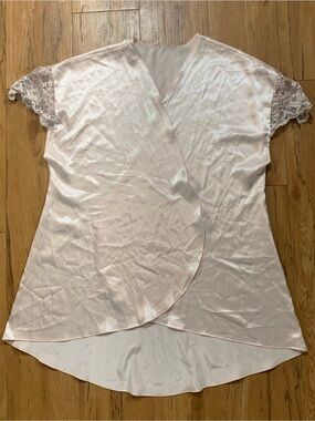 Janelle of California robe
